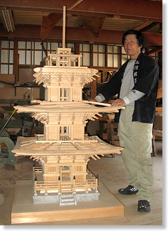 龍淵寺三重塔模型